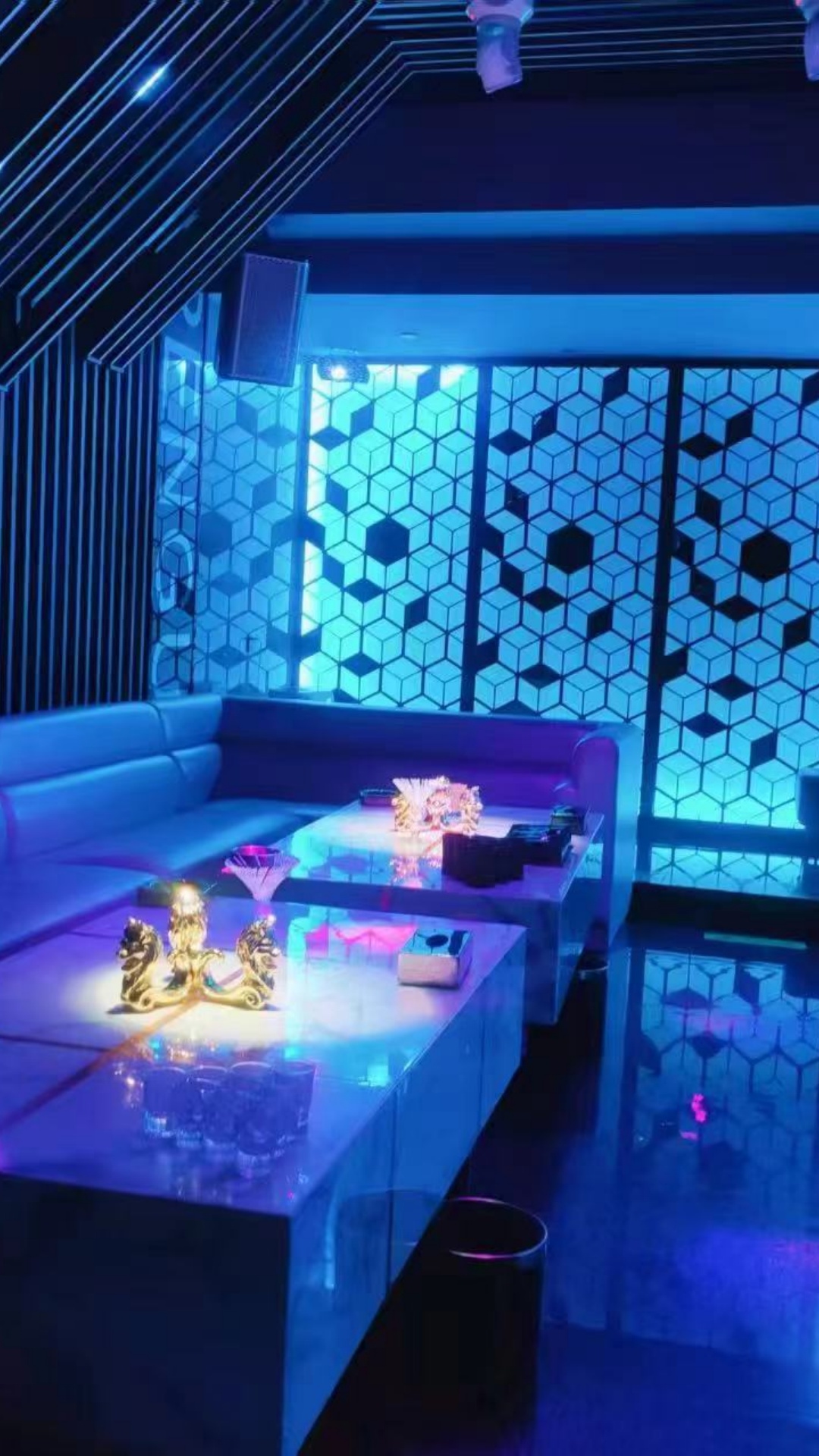 豪华包厢内部环境